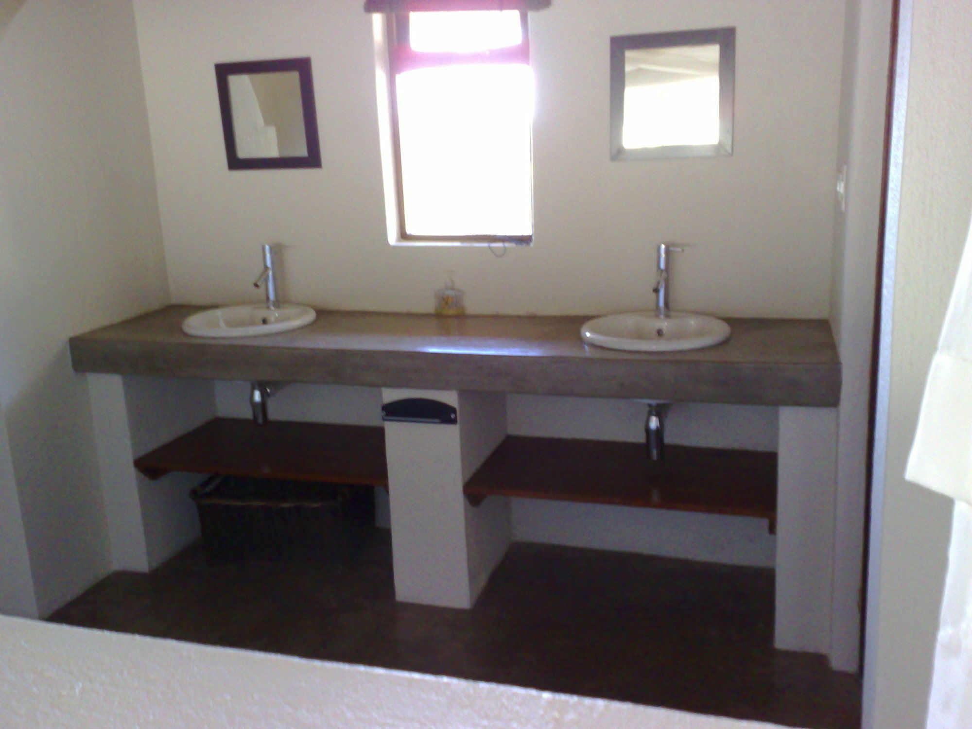 Hidden 2-bedroom Gem In A Quiet Wildlife Estate Vakantiehuis *